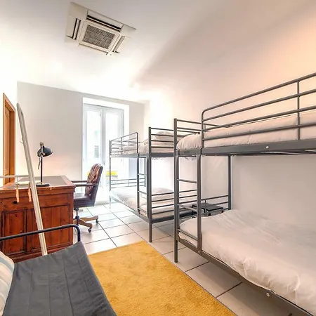 Lovely Large Familial In Nice, Minutes Walk To The Beach! * Νίκαια