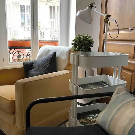 Lovely Large Familial In Nice, Minutes Walk To The Beach! Διαμέρισμα Νίκαια