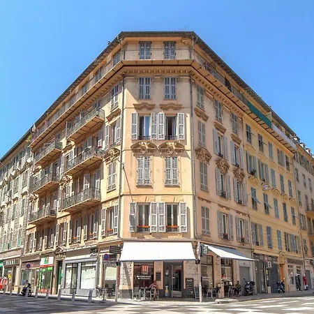 Lovely Large Familial In Nice, Minutes Walk To The Beach! *